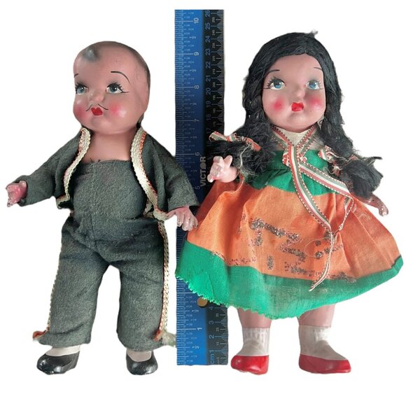Mexican Dolls Pair in Traditional Costumes Vintage 1930s Ceramic 9" tall each - Picture 3 of 16
